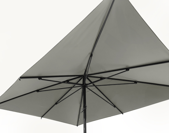 Duży parasol prostokątny idealny do wąskich przestrzeni